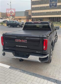GMC Sierra